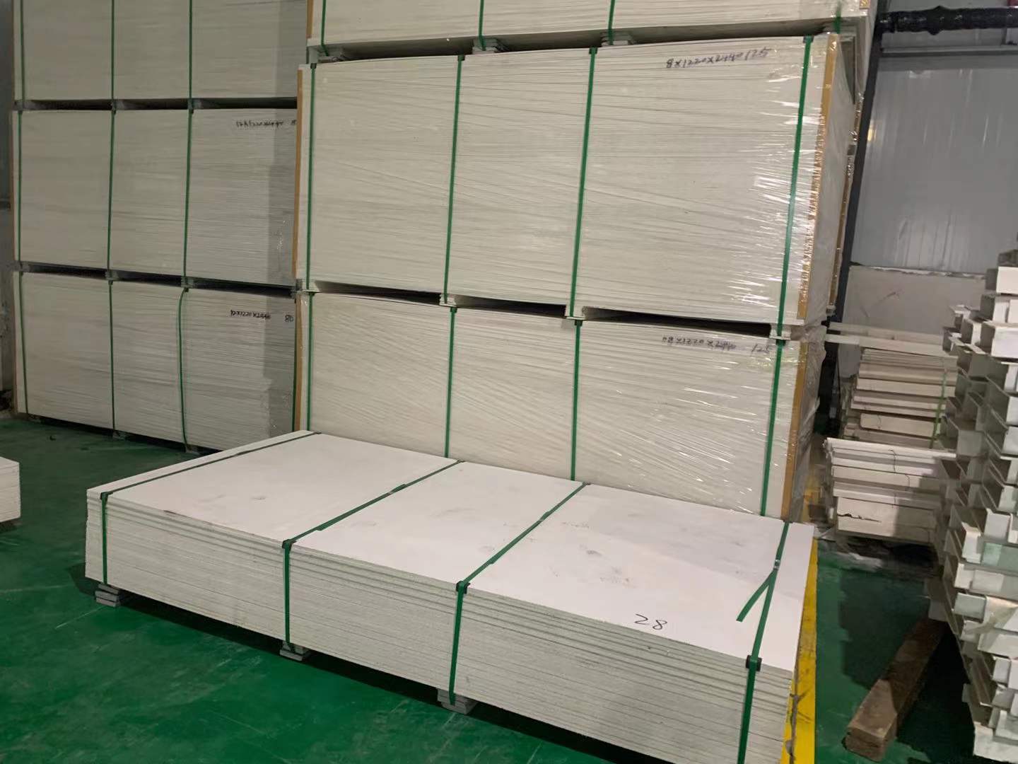 朗晧防火板 專業(yè)制造商，構(gòu)筑安全防線